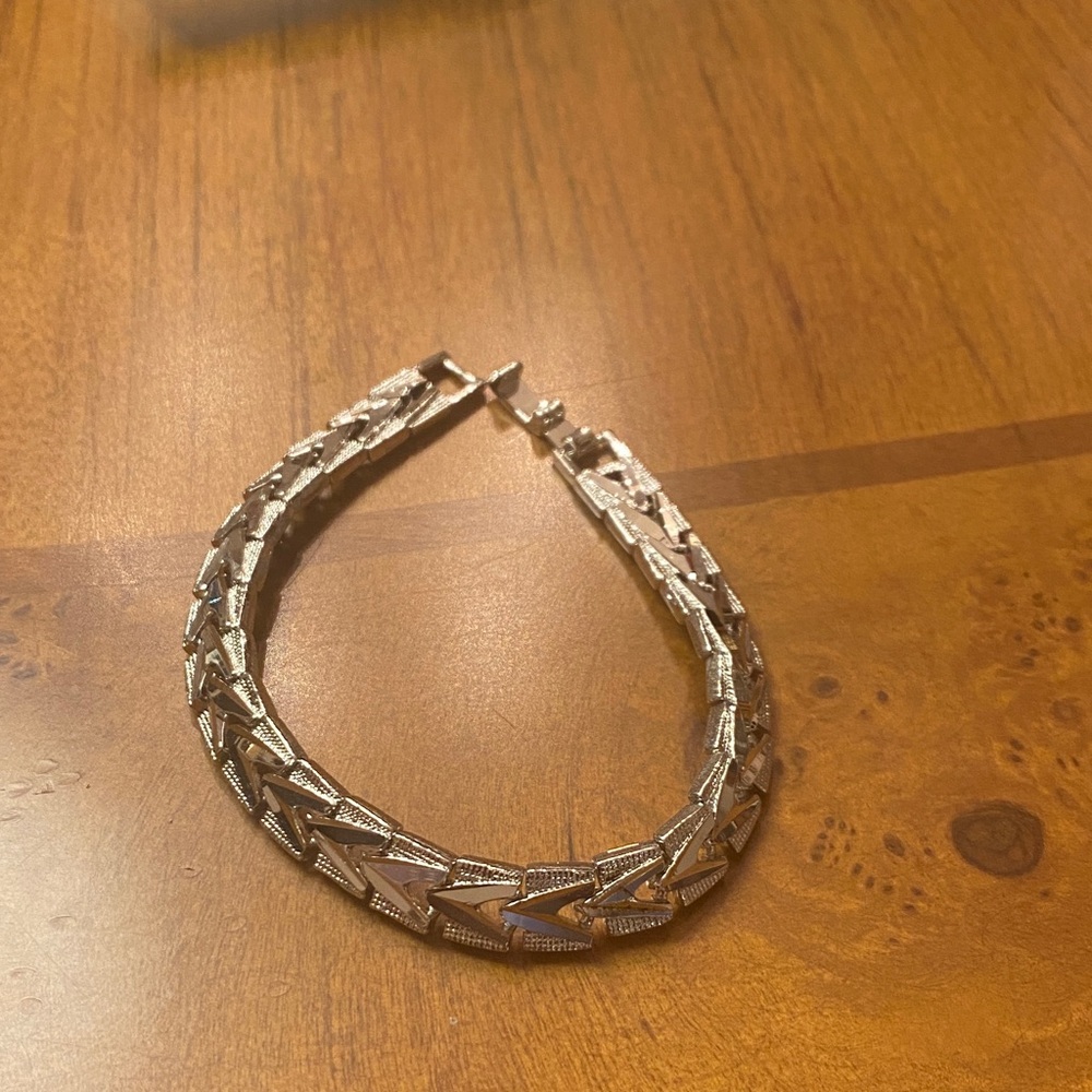 Pretty Bird Silver Geometric Bracelet